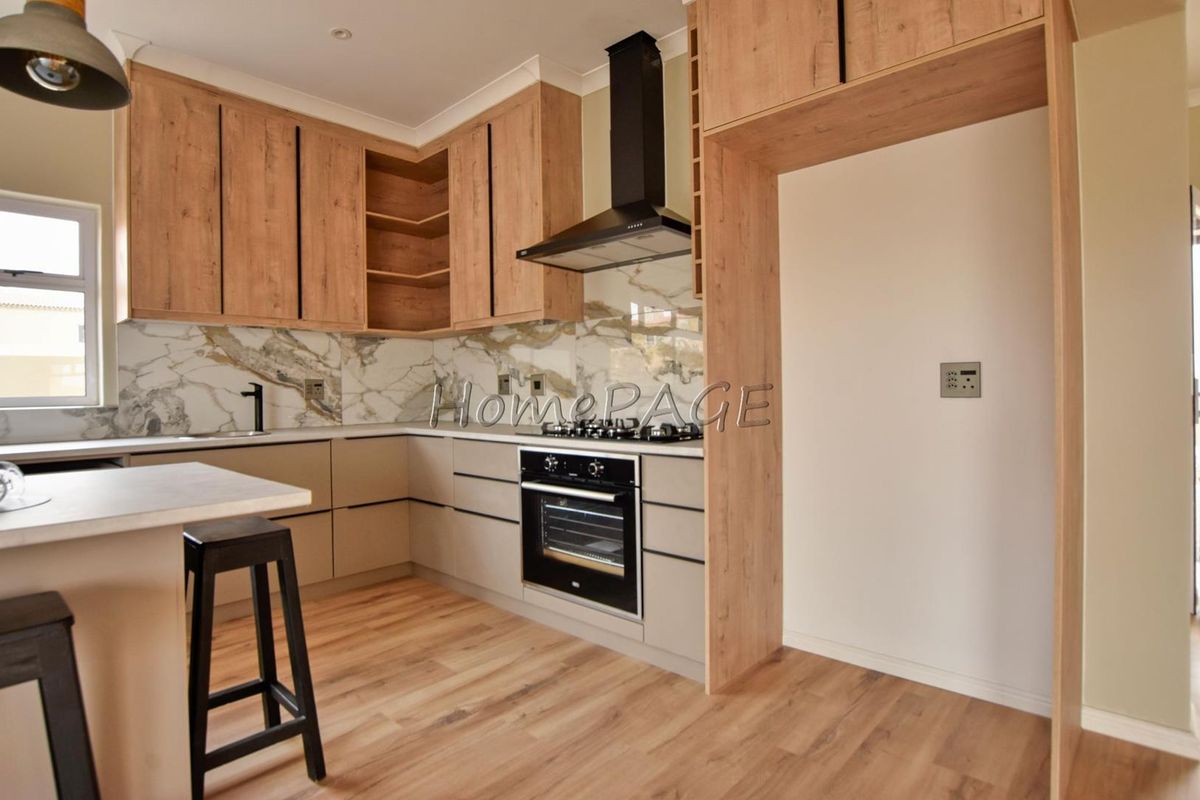 Rossmund, Swakopmund:  NEW 3 Bedr U-Shaped Home - Photo 4