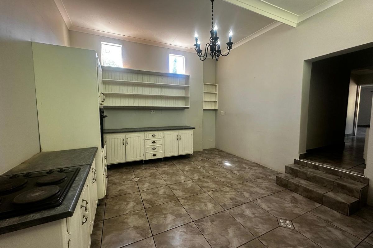 Spacious Double-Storey Duet with Endless Potential! - Photo 3