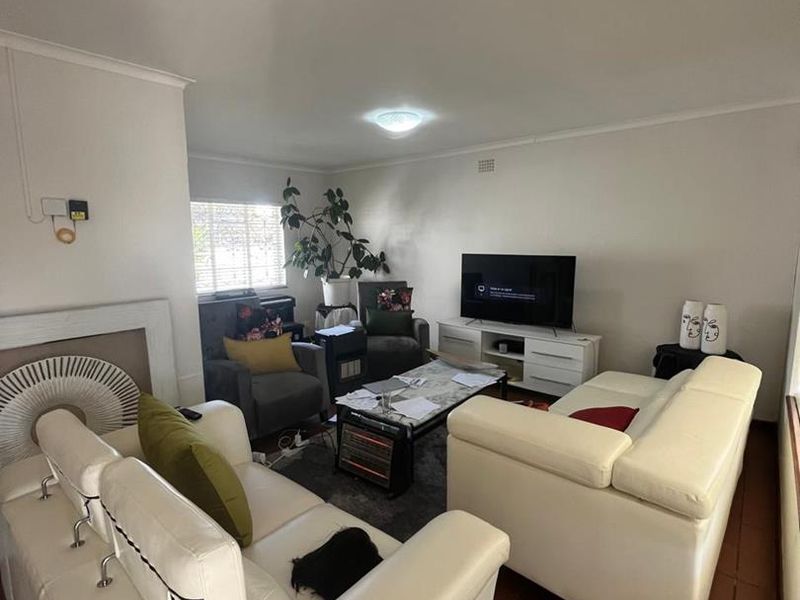 3 Bedroom House with flatlet in Kabega Park - Photo 4