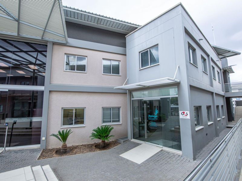 FOR SALE - Office space in CBD for Investors! - Photo 5