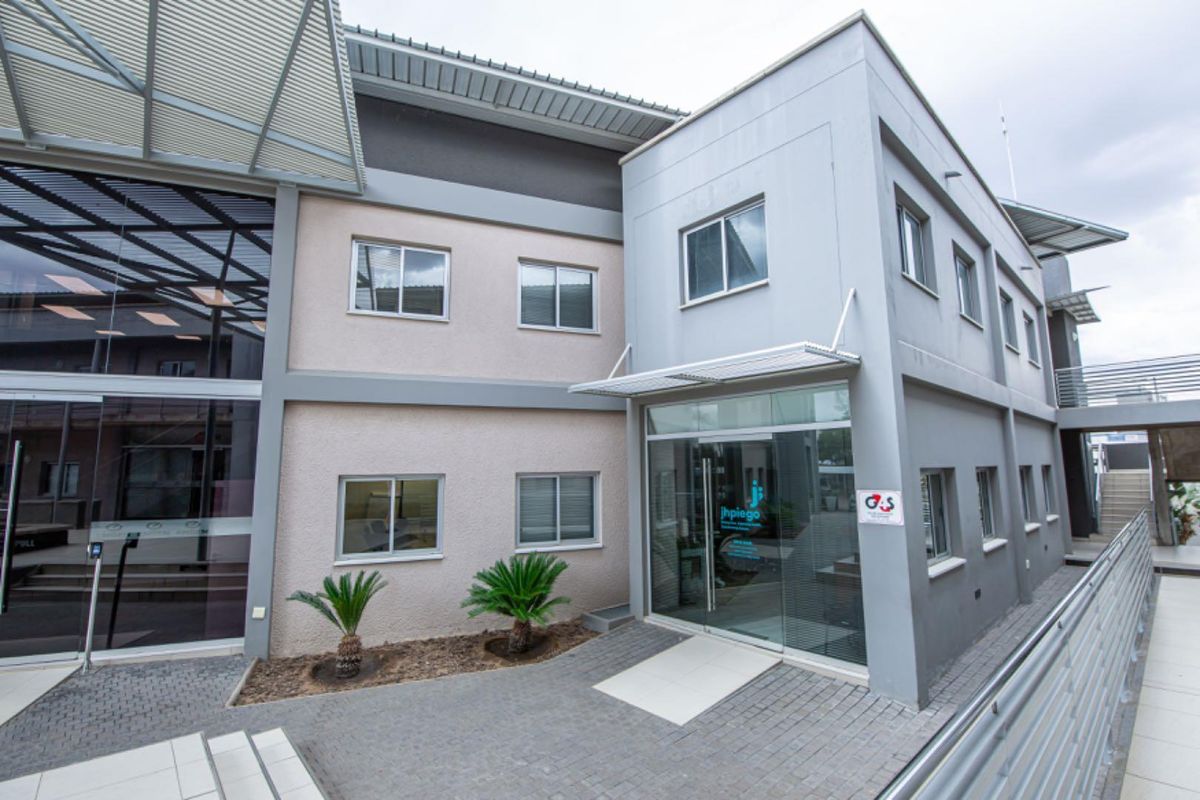 FOR SALE - Office space in CBD for Investors! - Photo 5