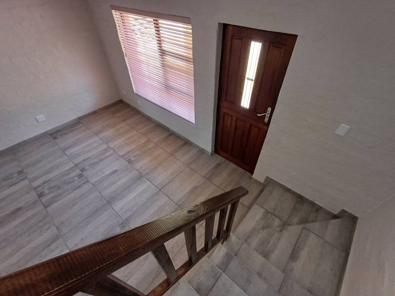 Charming Renovated Home with Income-Generating Flats - Photo 9