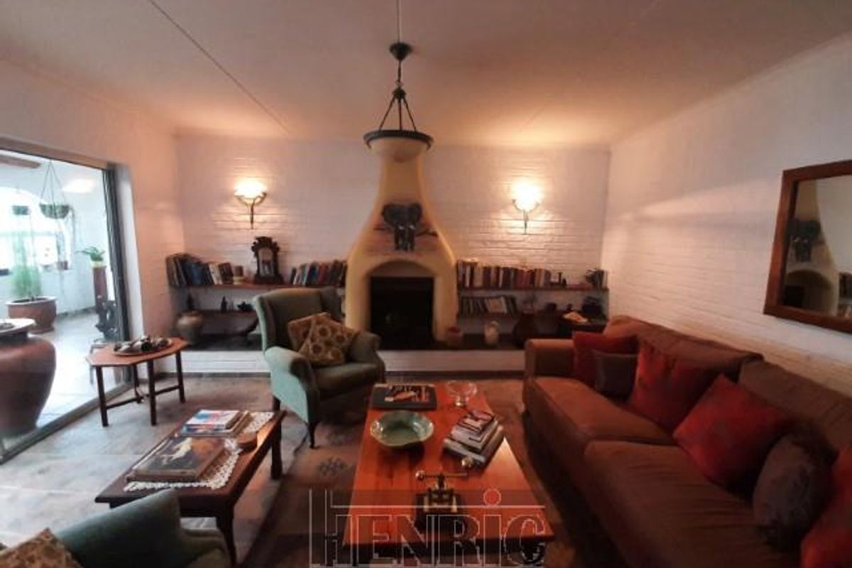 Cozy family Home with two Flats in Vineta for Sale - Photo 5