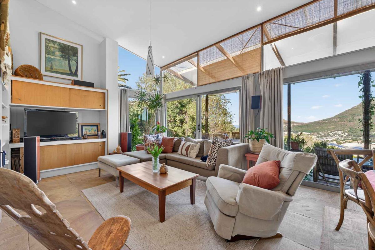 LET THE SUNSHINE IN – Berg-en-Dal Private Estate Villa - Photo 5