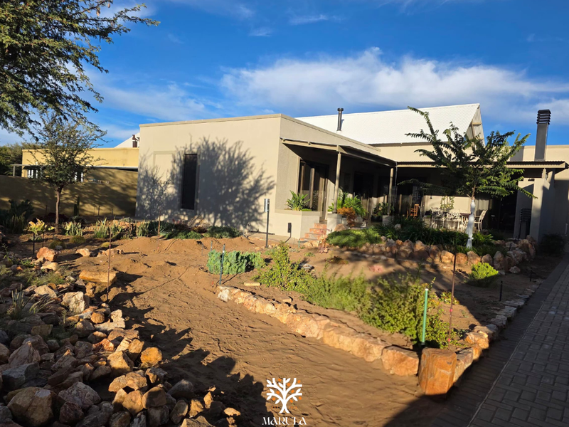 Family Home For Sale | Omeya Golf Estate | N$5 300 000 - Photo 2