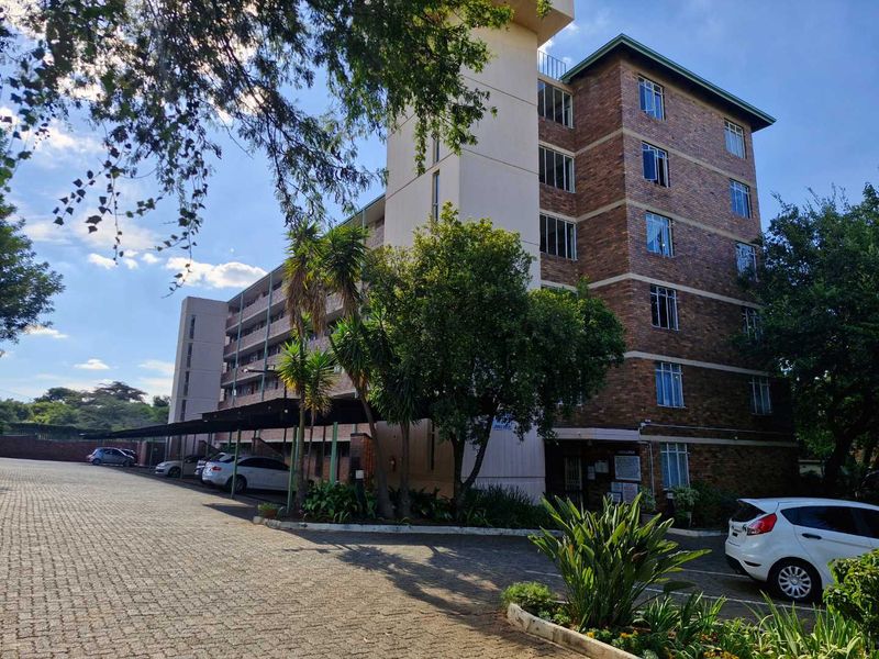 2-Bedroom Apartment for Sale in Silverton Pretoria - Photo 2