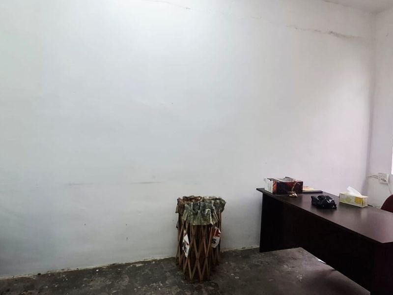 **Versatile Commercial Spaces Available for Workshops, Churches, Colleges, Creches** - Photo 9