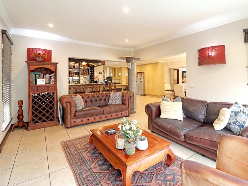 "Bali Bliss in Boksburg: Your Dream Home Awaits! - Photo 4