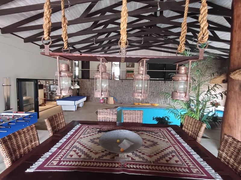 Immaculate and Classy... - Photo 3