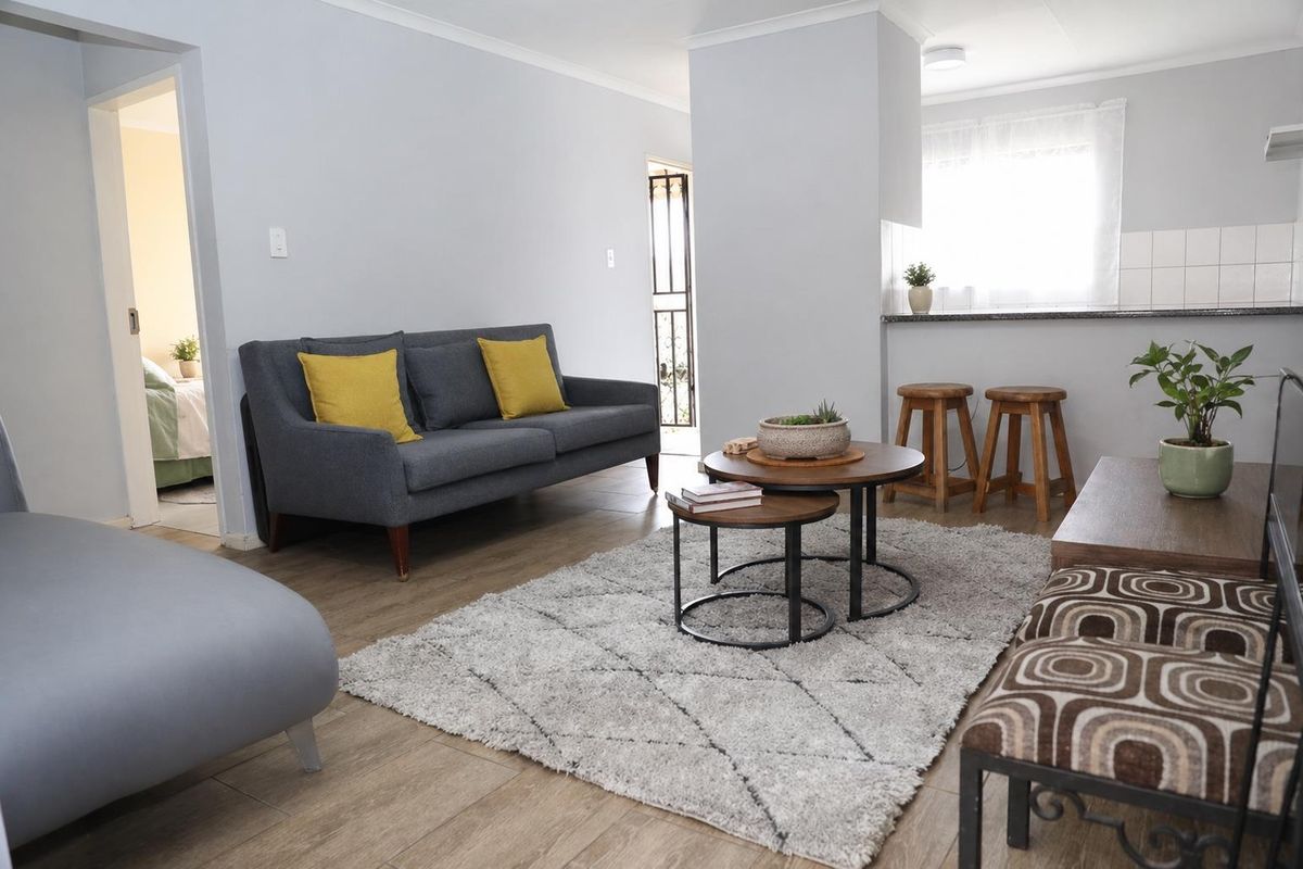 Perfectly Located: Modern, stunning 2 bedroom Townhouse with Easy Access to N1 - Photo 4