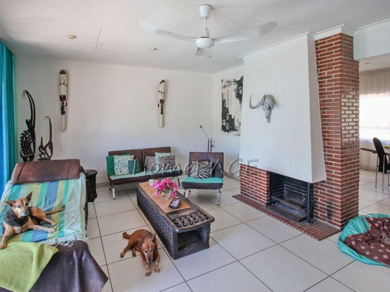 Otjiwarongo:  European style Home for sale - Photo 5
