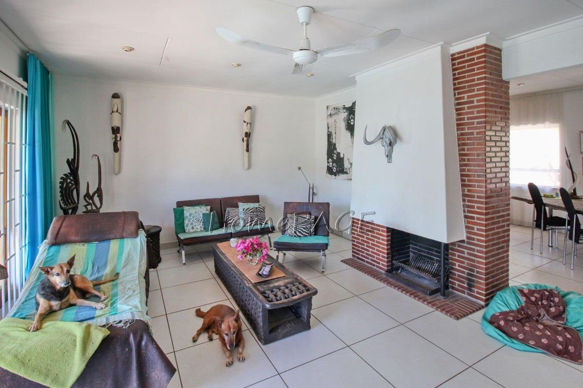 Otjiwarongo:  European style Home for sale - Photo 5