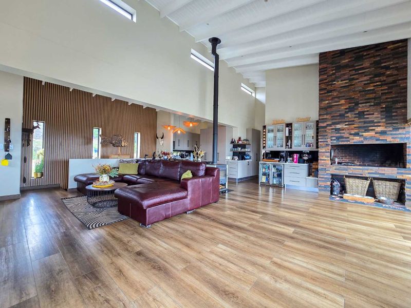 Upmarket family home for sale in Stilbaai Duine Estate. - Photo 8