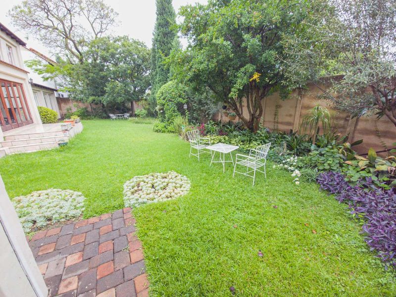 1 Bedroom Flat Available in Waterkloof - Photo 7
