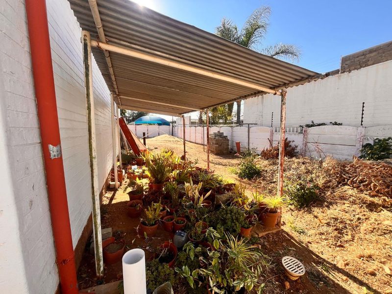 Once in a lifetime opporty awaits in Pioneerspark - Photo 10