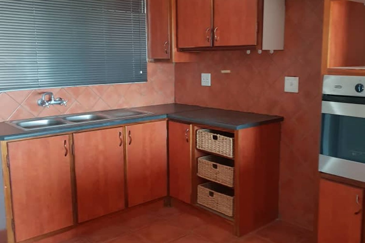 2 beds flat for sal - Photo 3