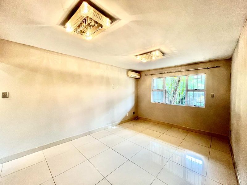 Hendra - 3 Bedroom simplex in Umgeni park - Photo 6