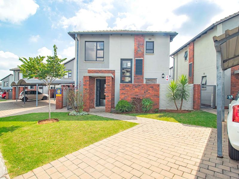 3 bedroom 2 bathroom house - Photo 4