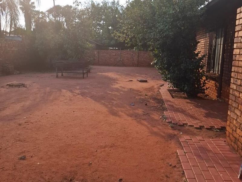 Elegant 3 bedrooms house for sale in Clarina - Photo 8