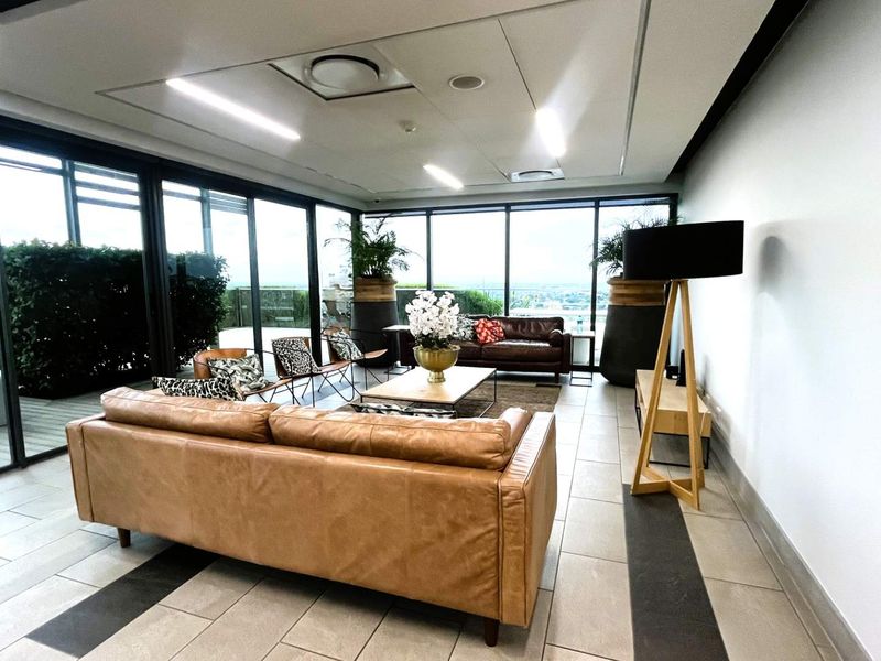 Urban Edge Living: A Loft That Works as Hard as You Do - Photo 4