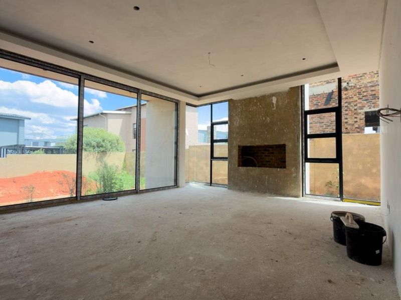 Complete the Vision | A Landmark Contemporary Residence Awaiting Its Final Chapter - Photo 5
