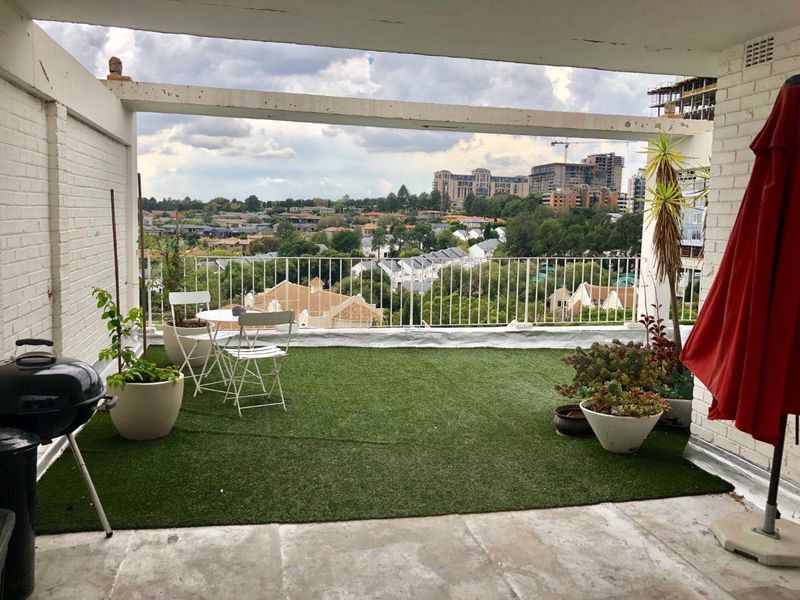 3 bedrooms Penthouse in Benmore - Photo 8