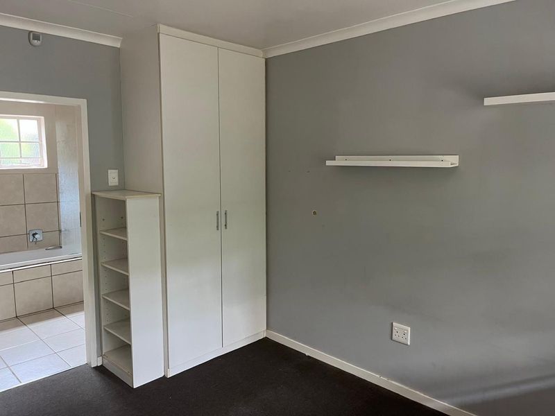 2 Bedroom to rent in Hatfield - Photo 4