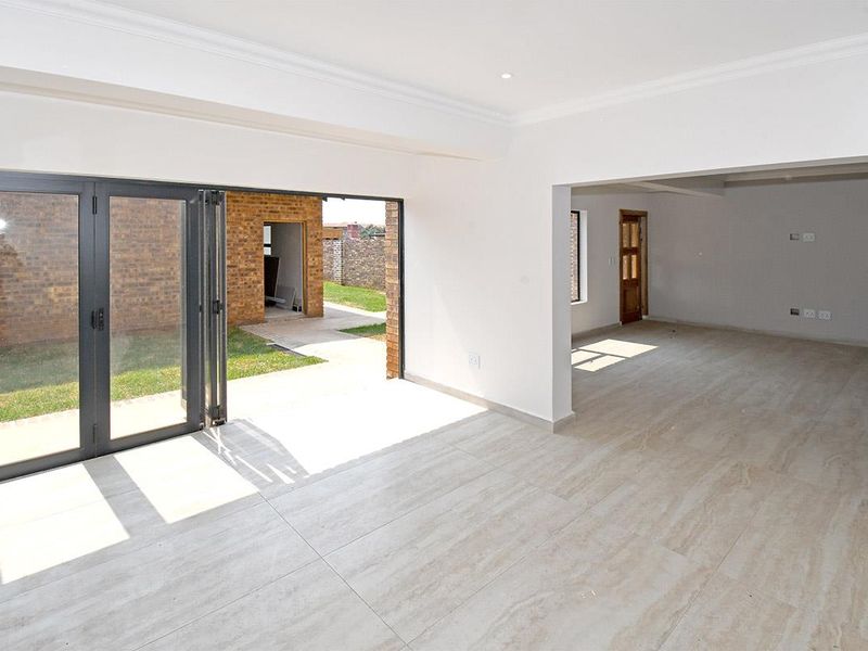 3 bedrooms Cluster in RAVENSWOOD - Photo 4