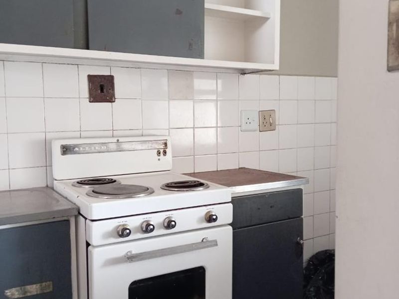 A 1 BEDROOM FLAT TO RENT IN SUNNYSIDE - Photo 2