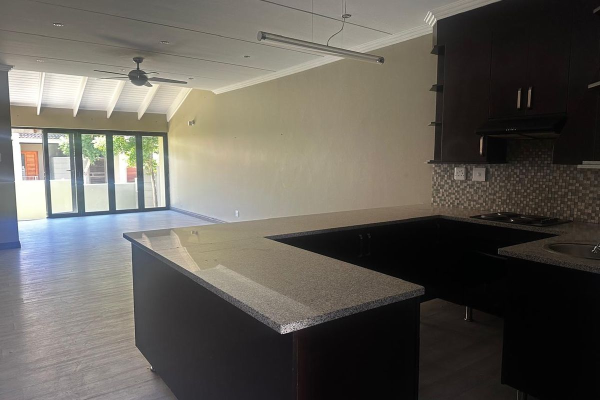 Townhouse in Woodlands - Where Everyone Wants to Live - Photo 3