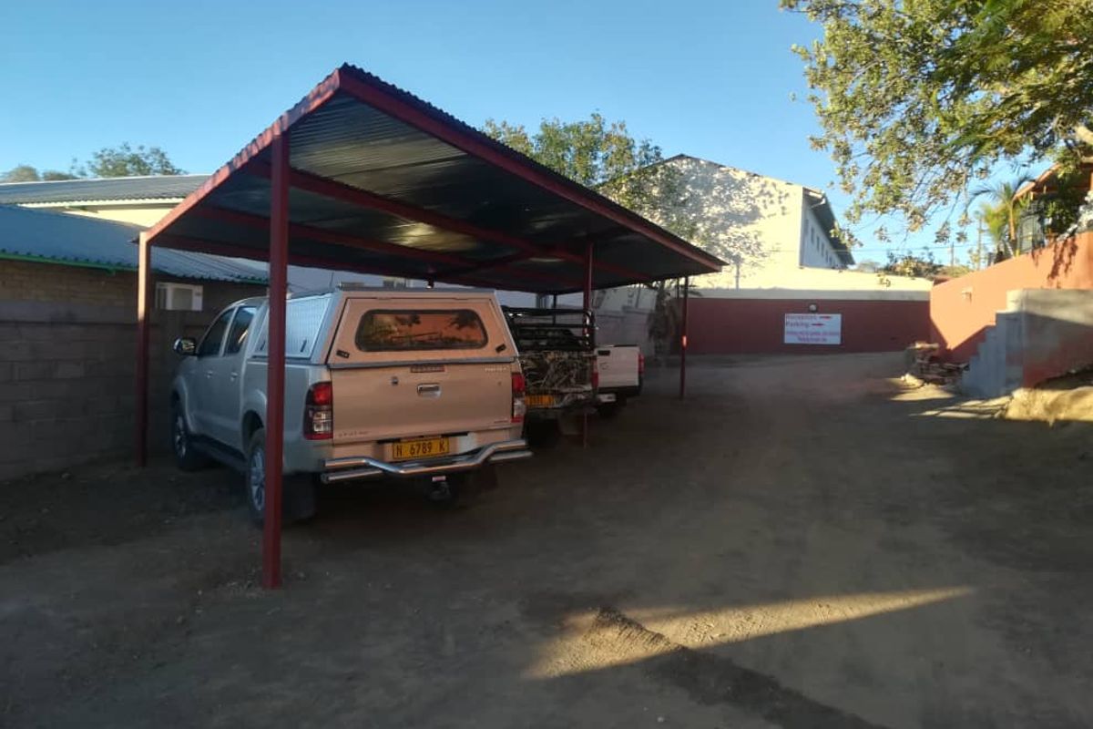 "Charming Guesthouse in Keetmanshoop Awaits New Owner! - Photo 4