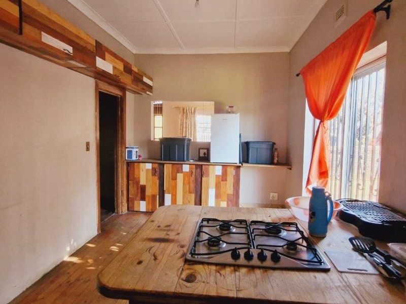 Family Home Alberton - Photo 2