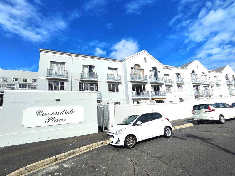 Renovated 2 bedroomed apartment in Claremont Upper - Photo 1