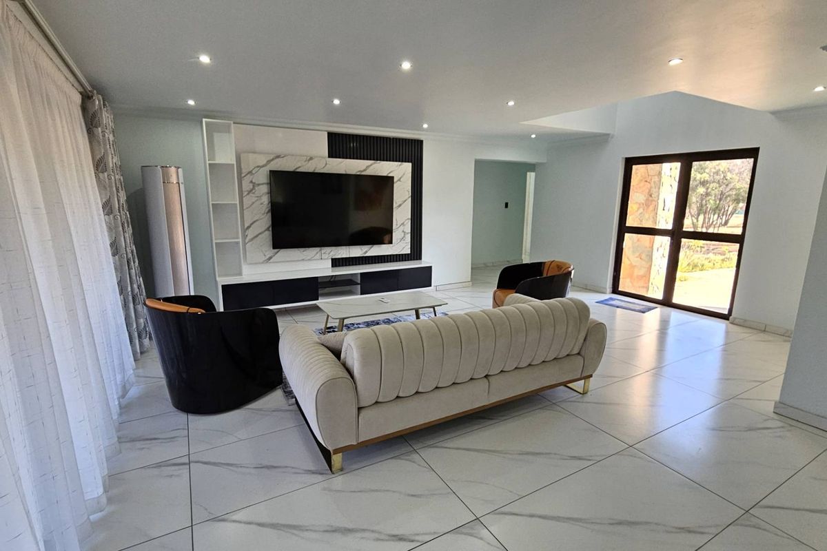 3 Bedroom Luxury Family Home In Estate d Afrique - Photo 2