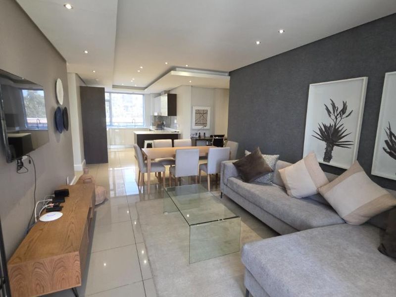 FABULOUS EXECUTIVE FULLY FURNISHED 2 BED APARTMENT - Photo 4