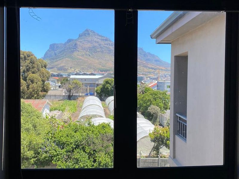 2 Beds unfurnished apartment with parking & balcony, close to Riverlands - Photo 3