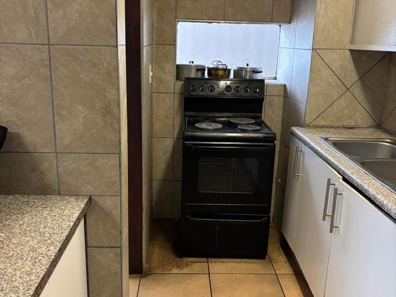 Every investors dream apartment is now for sale. - Photo 3