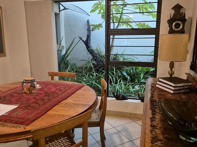 UPMARKET HOME FOR SALE IN THE RETREAT RETIREMENT ESTATE PRETORIA EAST - Photo 4