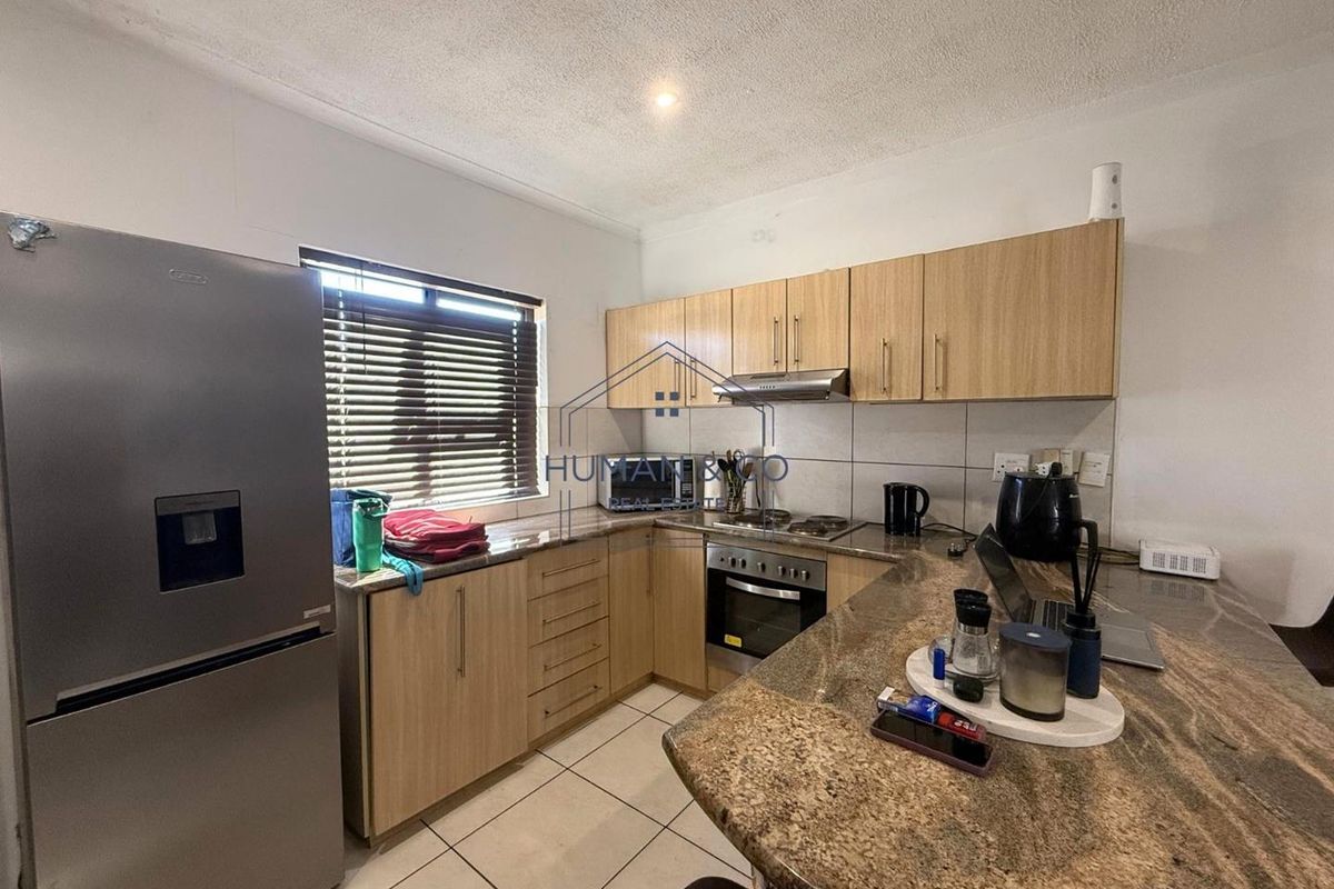 Modern 3-bedroom townhouse in town center; Walvis Bay - Photo 4