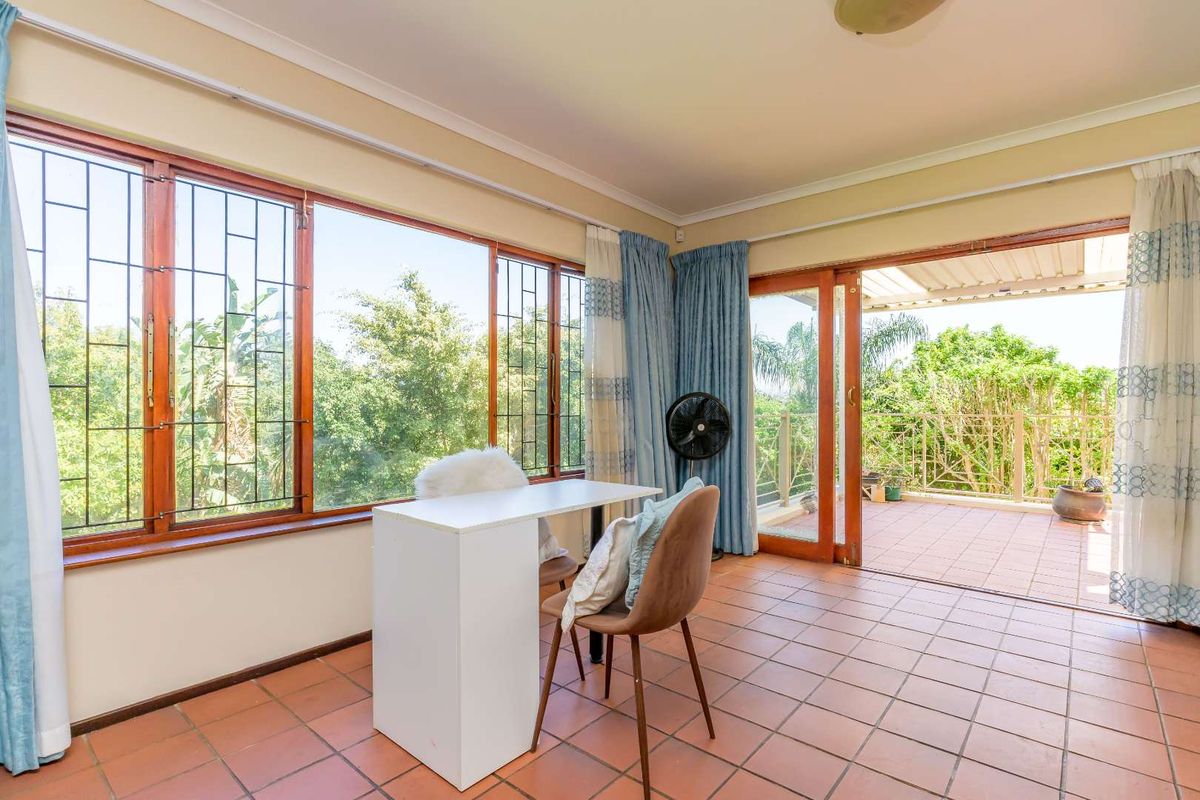 Hendra - Spacious Split-Level Home In Glen Hills - Photo 5