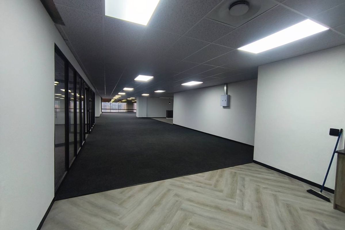417.5m2 Office Space To Let in Braamfontein - Photo 5