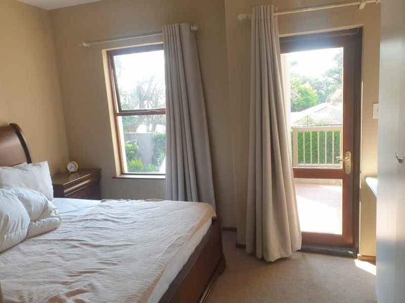 2 BEDROOM APARTMENT TO RENT IN OAKLANDS - Photo 8