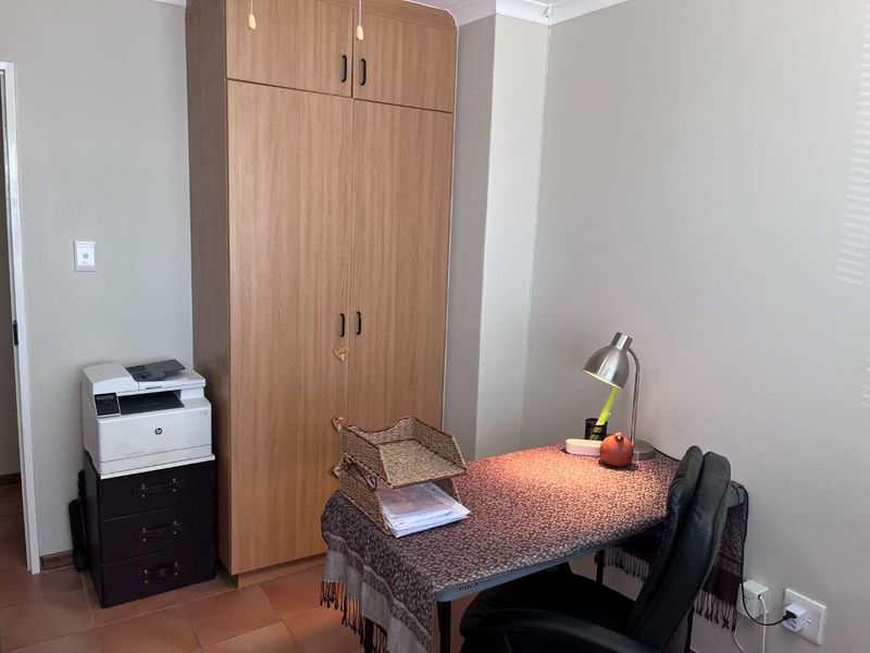 FULLY FURNISHED TOWNHOUSE Available for Rent - Photo 6