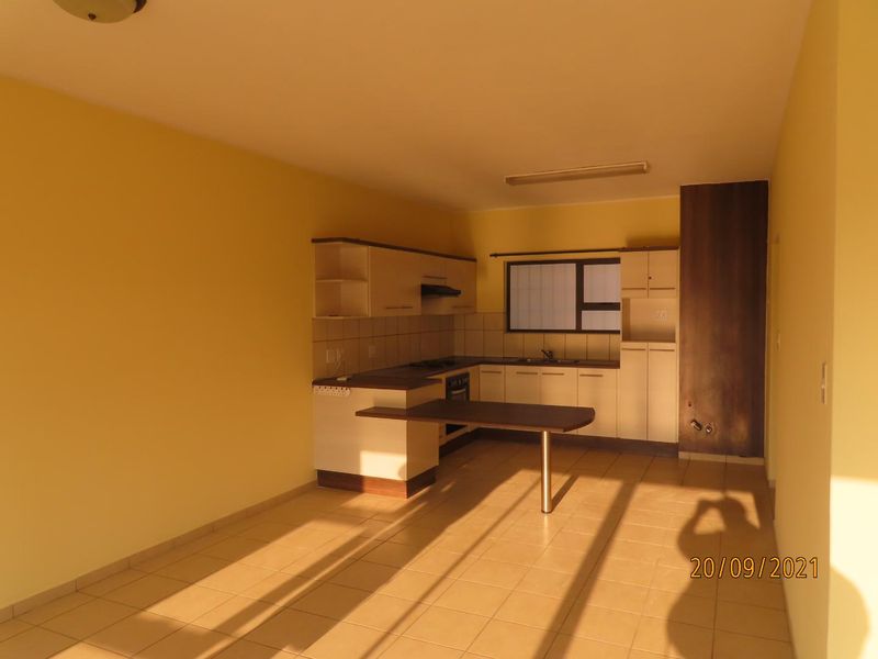Balcony-flat with city views in walking distance to CBD - Photo 2