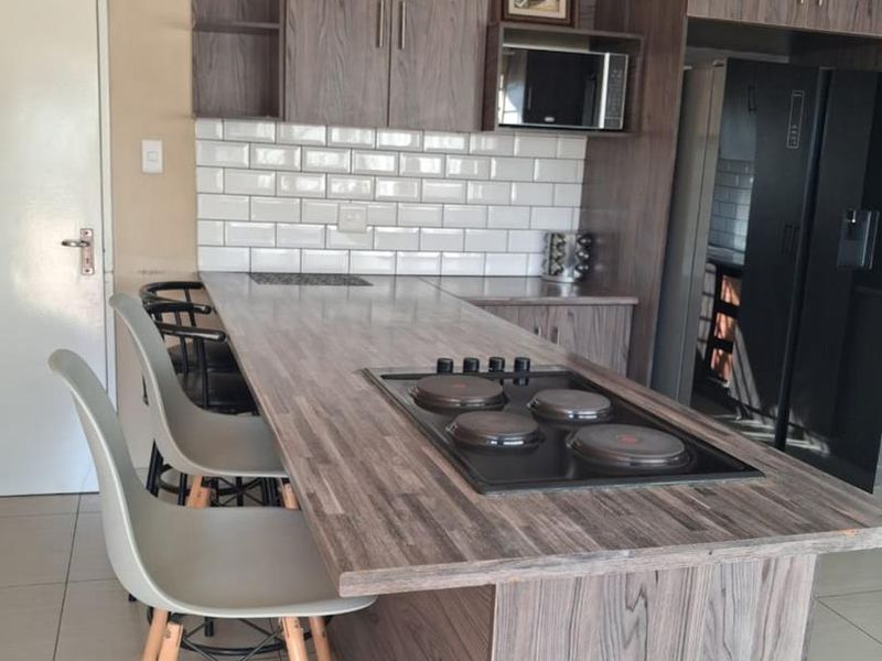 BEAITIFUL & WELL MAINTAINED 3 BEDROOM HOUSE ON A LARGE ERF , FOR SALE IN TSUMEB - Photo 9