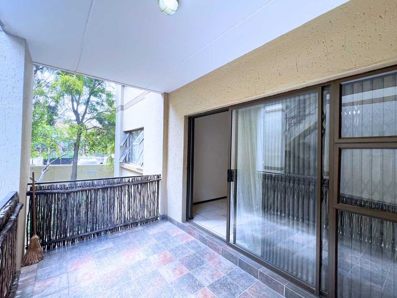 Two Bedroom apartment in LoneHill - Photo 7