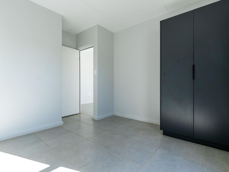 2 Bedroom apartment with Garden - Photo 4