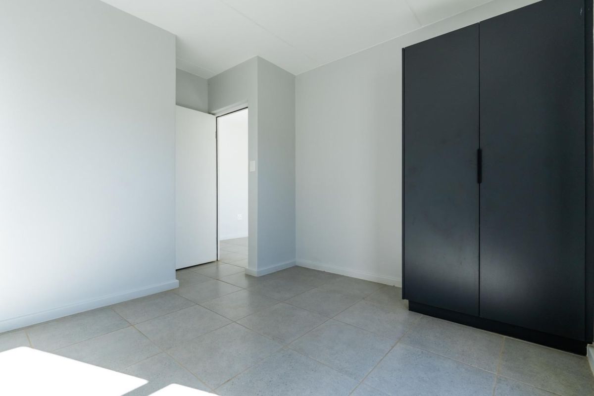 2 Bedroom apartment with Garden - Photo 4