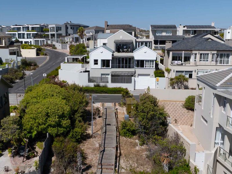 Beach & Beyond Villa | Where Calm Meets the Coast - Photo 8