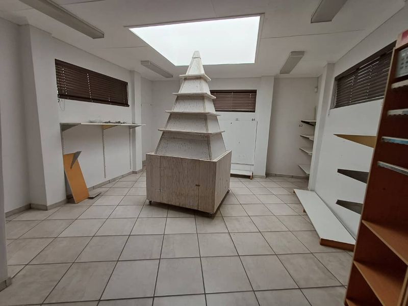 PRIME COMMERCIAL BUILDING - Photo 10